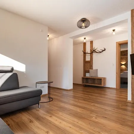 Scheiber Apartment